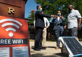 Mayoral allies unveil free Wi-Fi plan